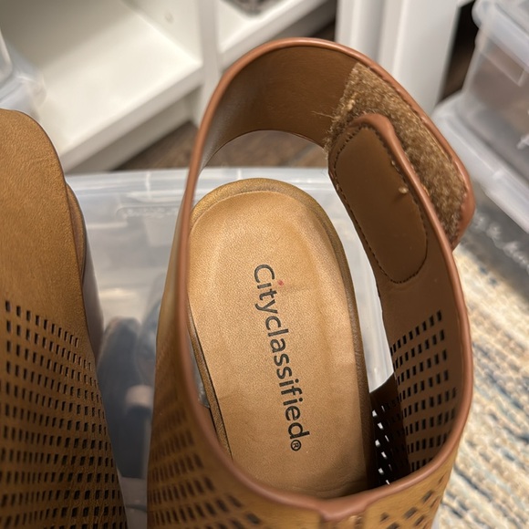 Open Toe Block Heel Bootie - Picture 4 of 5